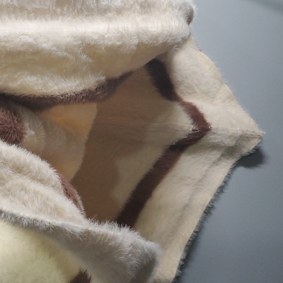 Luxurious Poncho Ann Taylor sweater size medium black brown chevron colorblok - Picture 6 of 10